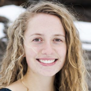 Carly Siewert Headshot
